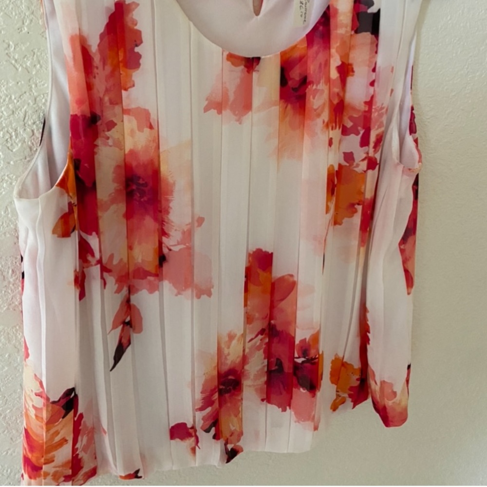 Calvin Klein floral sleeveless blouse